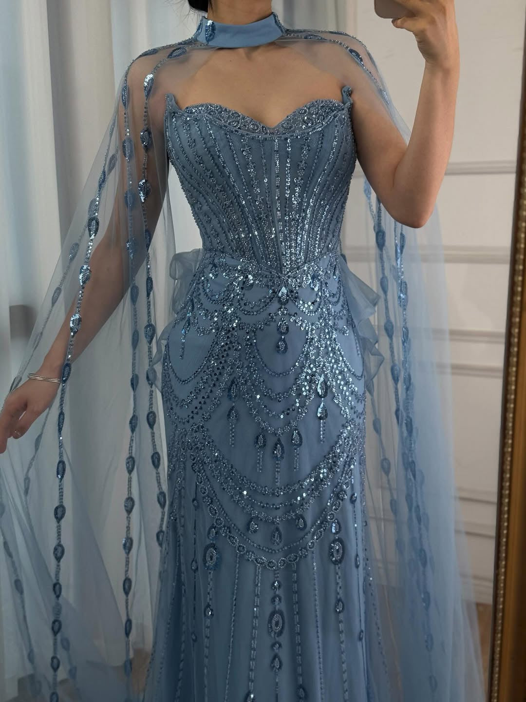 Akaber dress