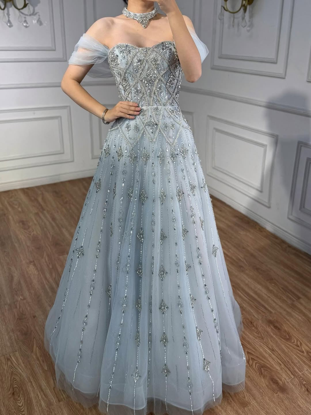 Akaber dress