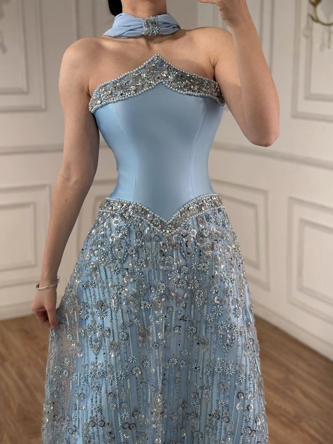Akaber dress