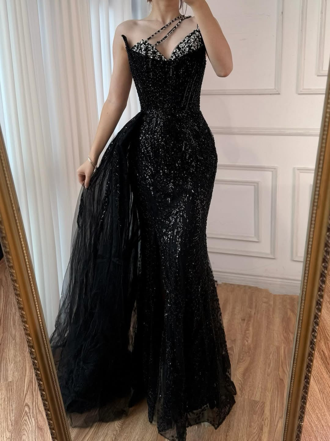 Akaber dress