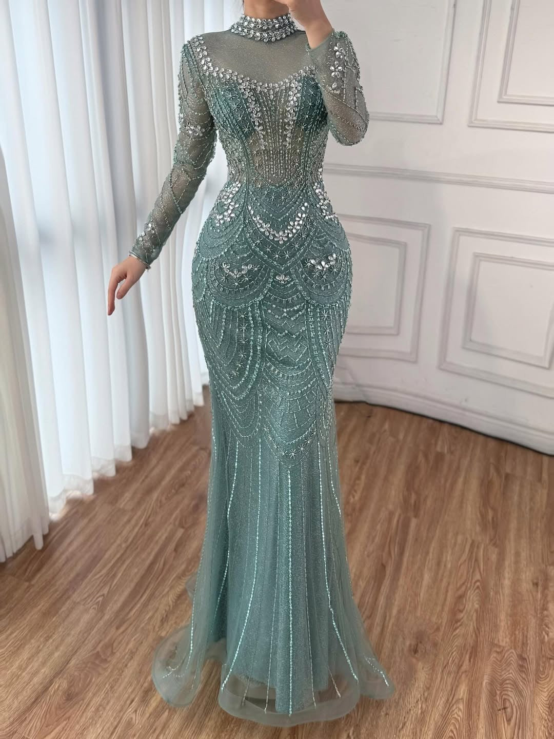 Akaber dress