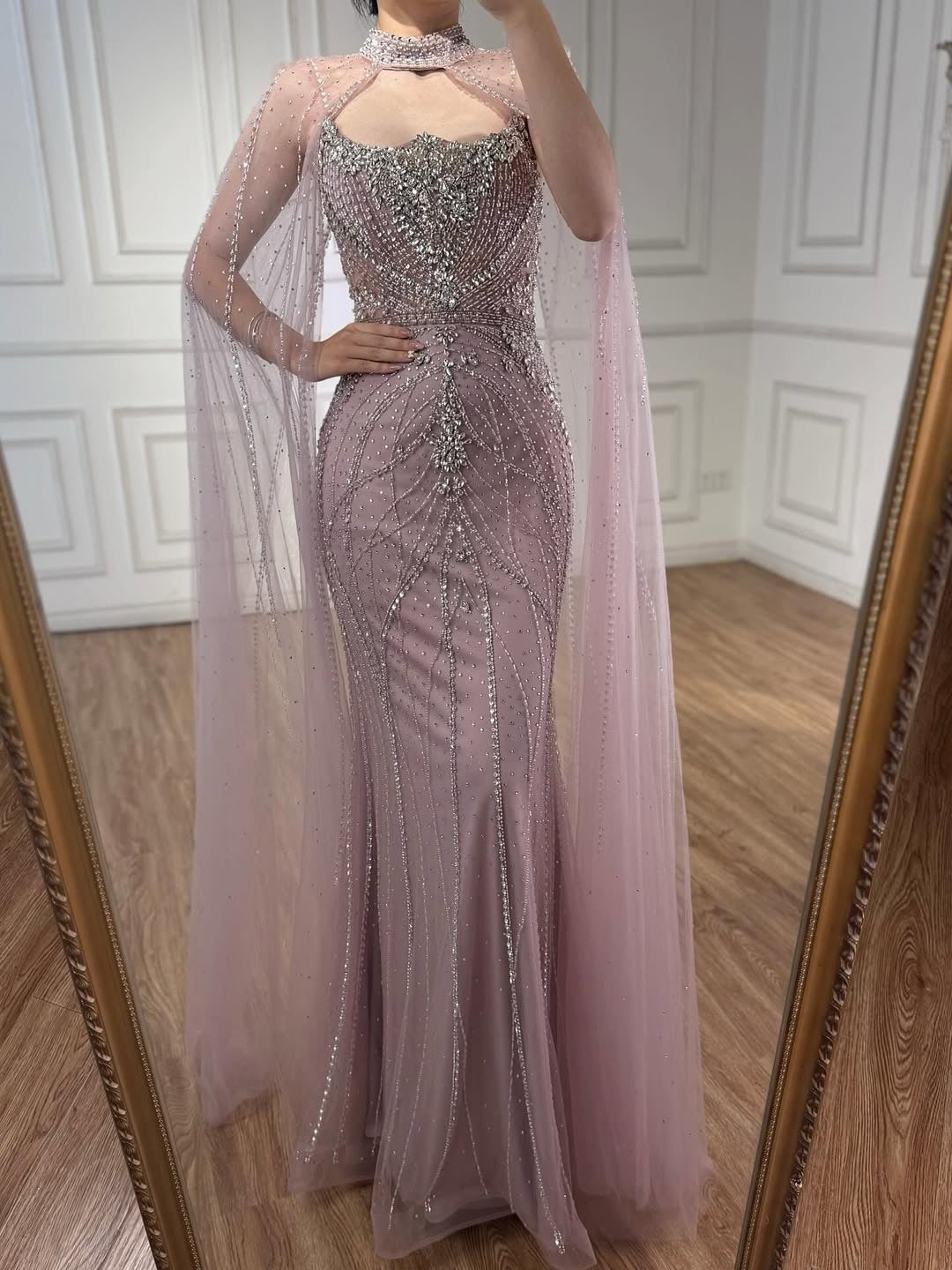 Akaber dress