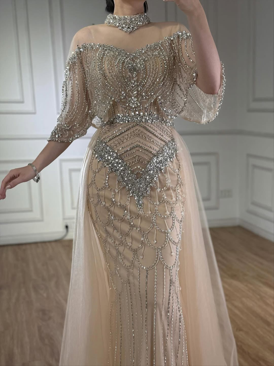 Akaber dress