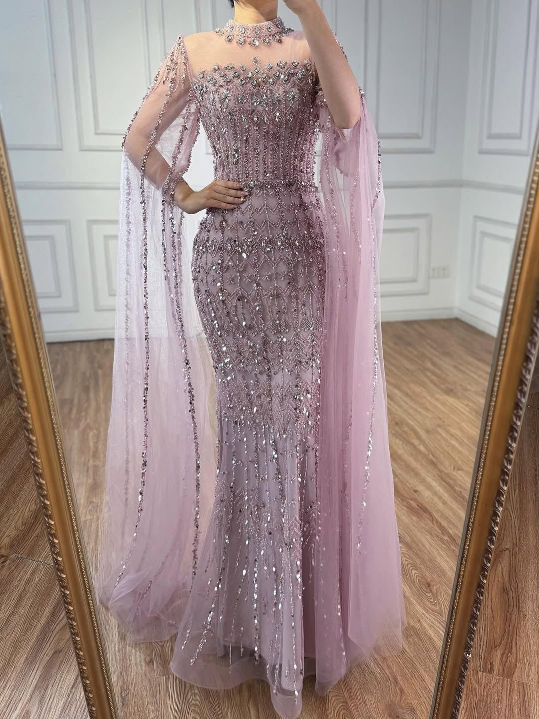 Akaber dress