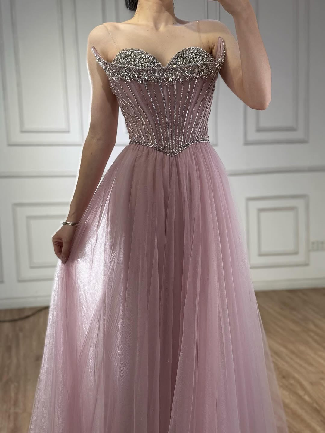 Akaber dress