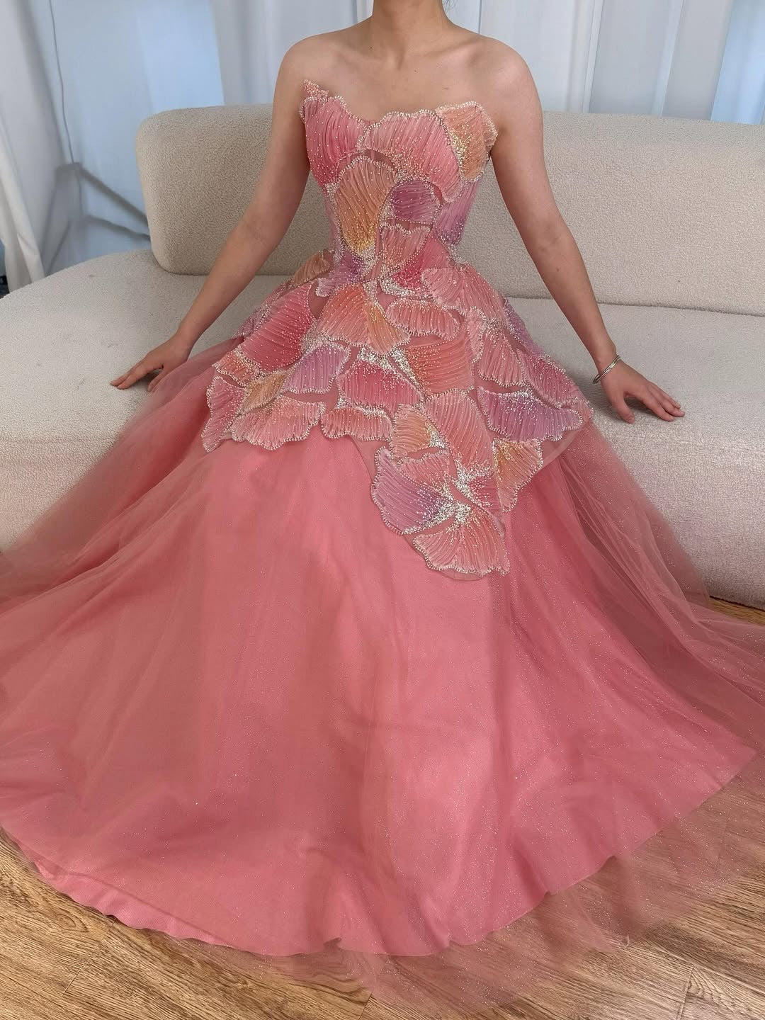 Akaber dress
