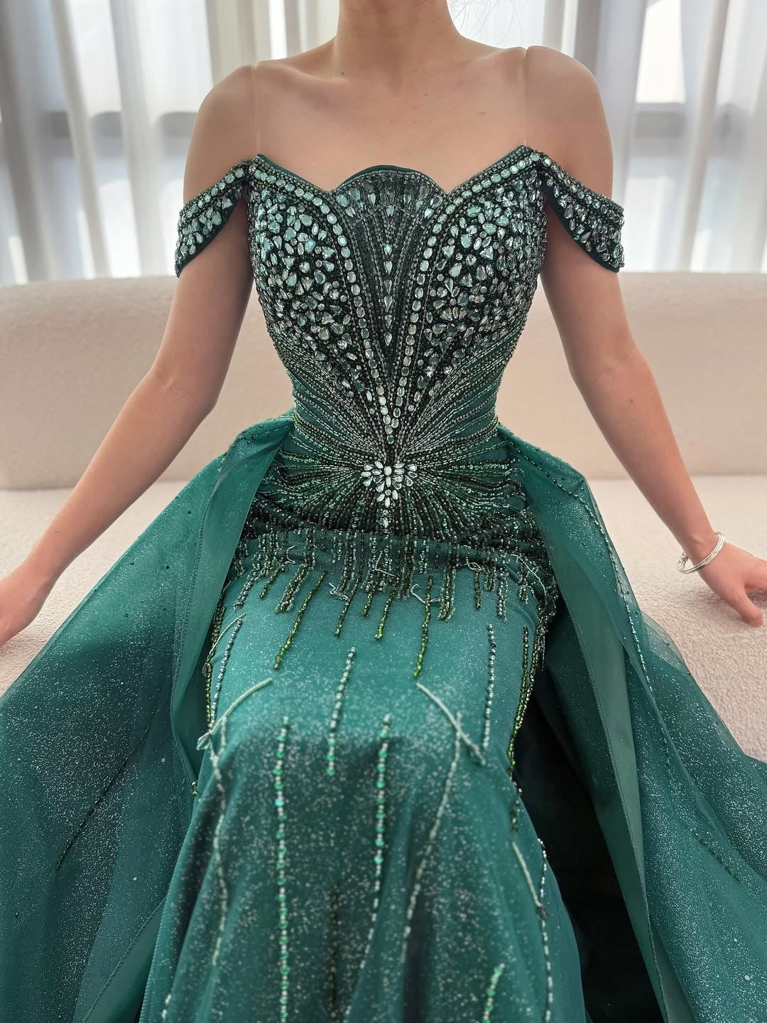 Akaber dress
