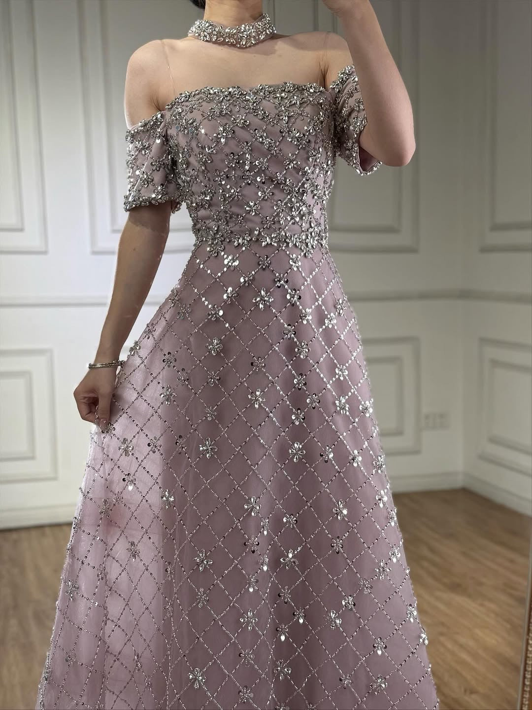 Akaber dress