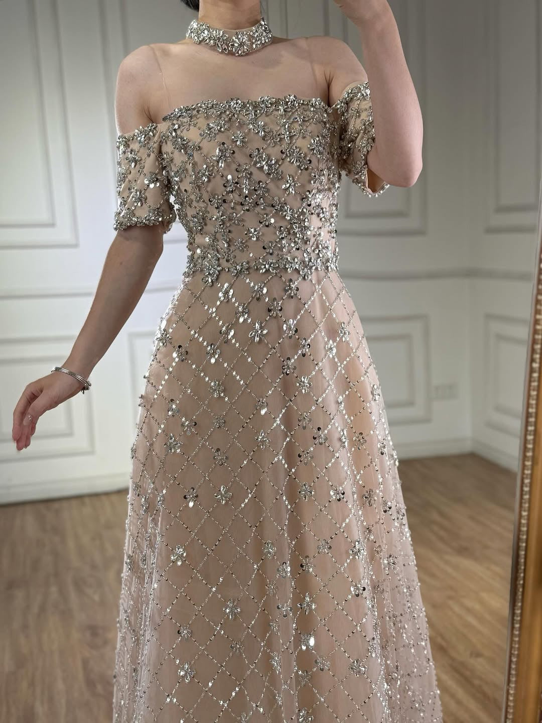 Akaber dress