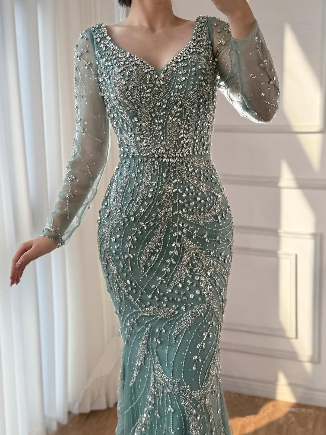 Akaber dress