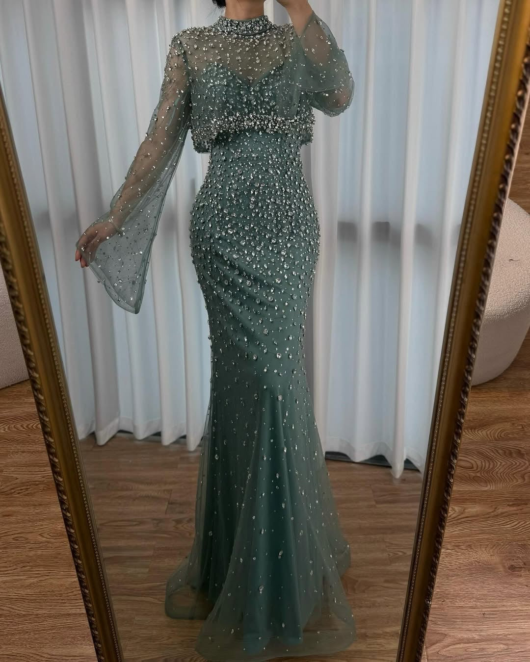 Akaber dress