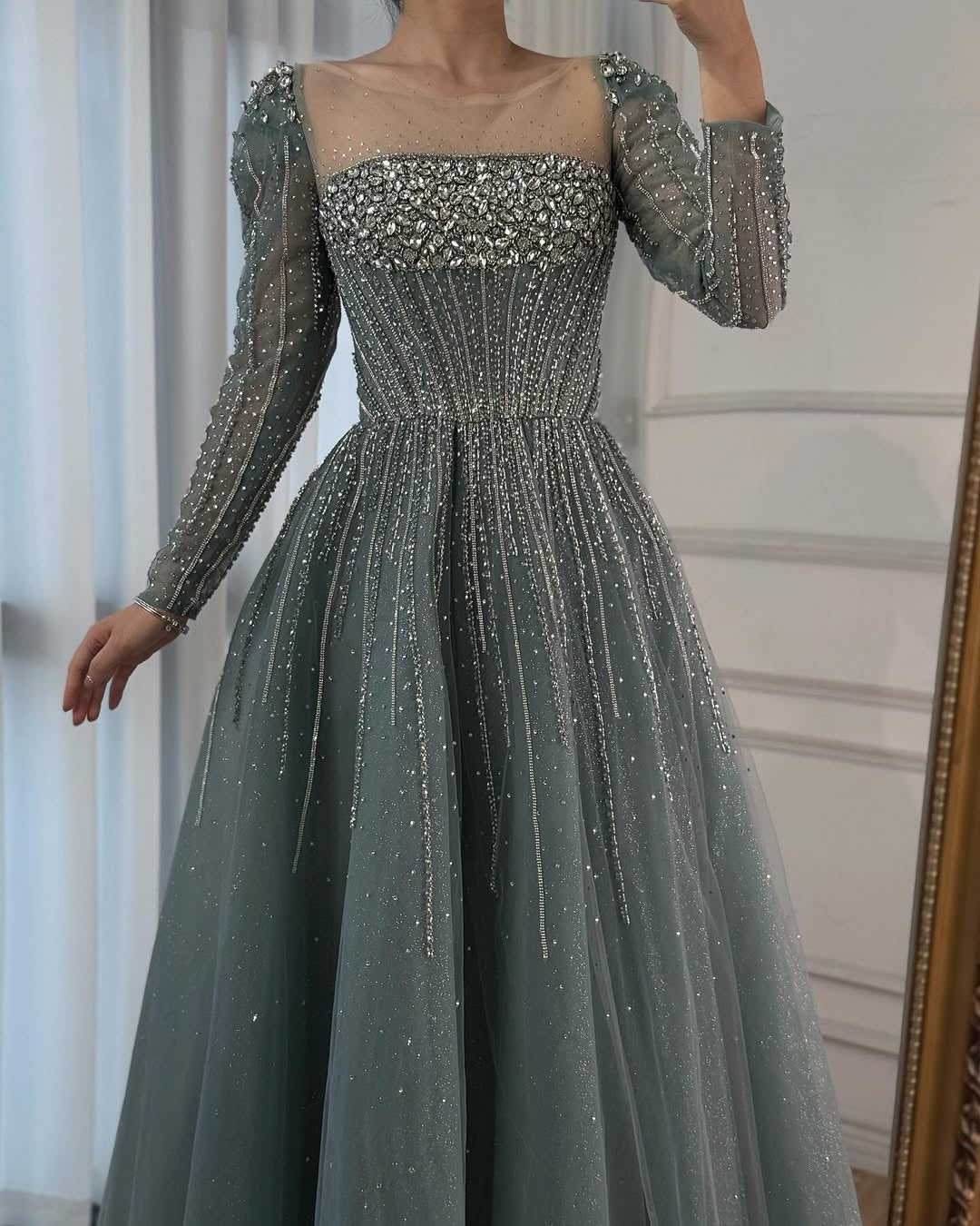 Akaber dress
