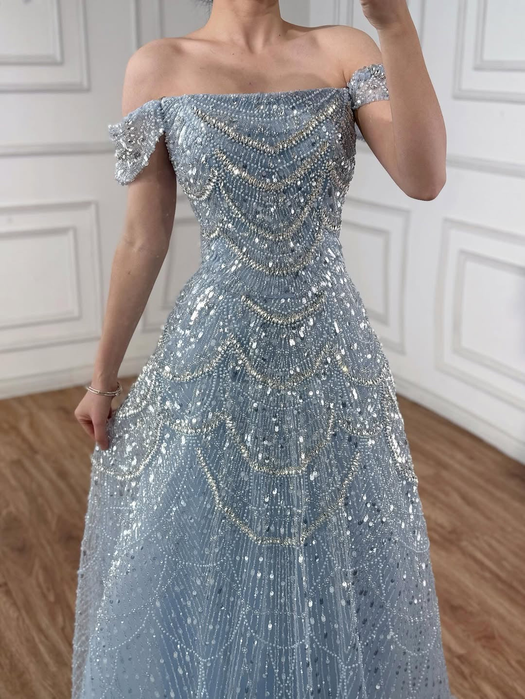 Akaber dress