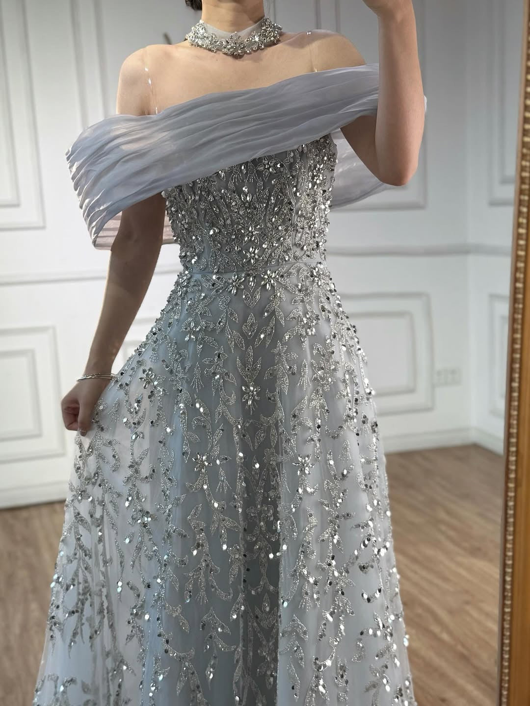 Akaber dress