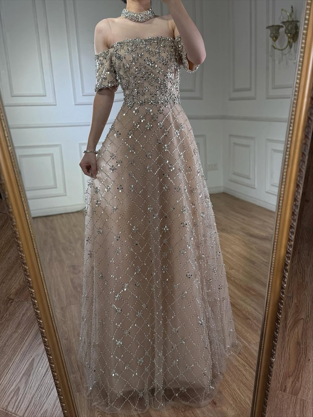Akaber dress