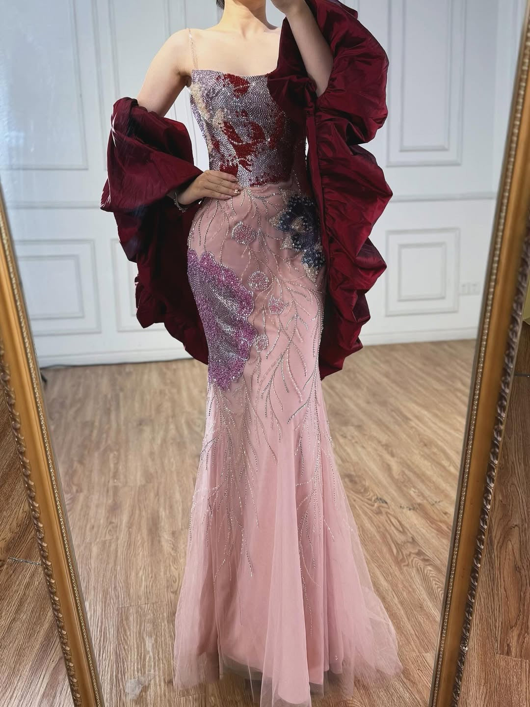 Akaber dress