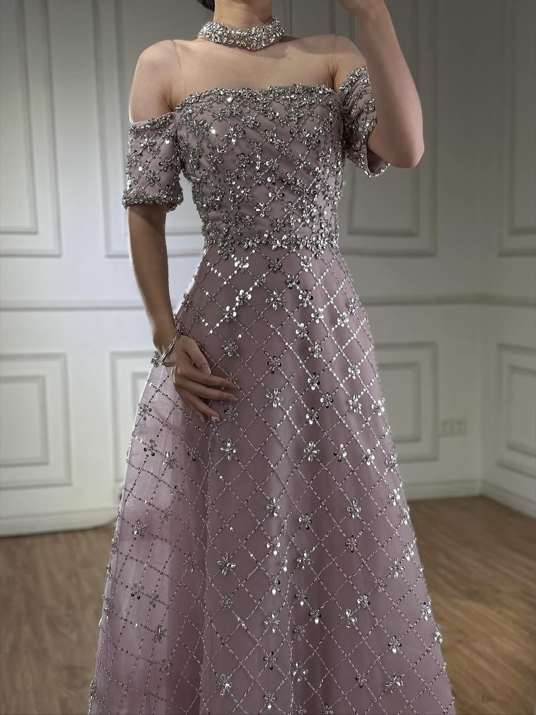 Akaber dress