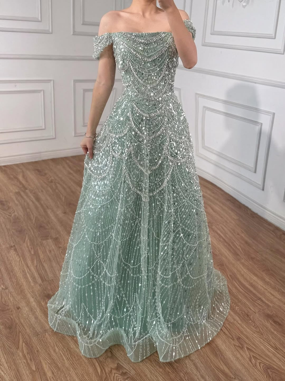 Akaber dress