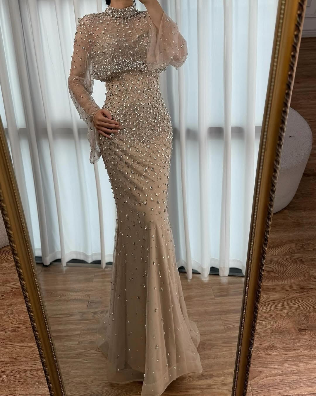 Akaber dress