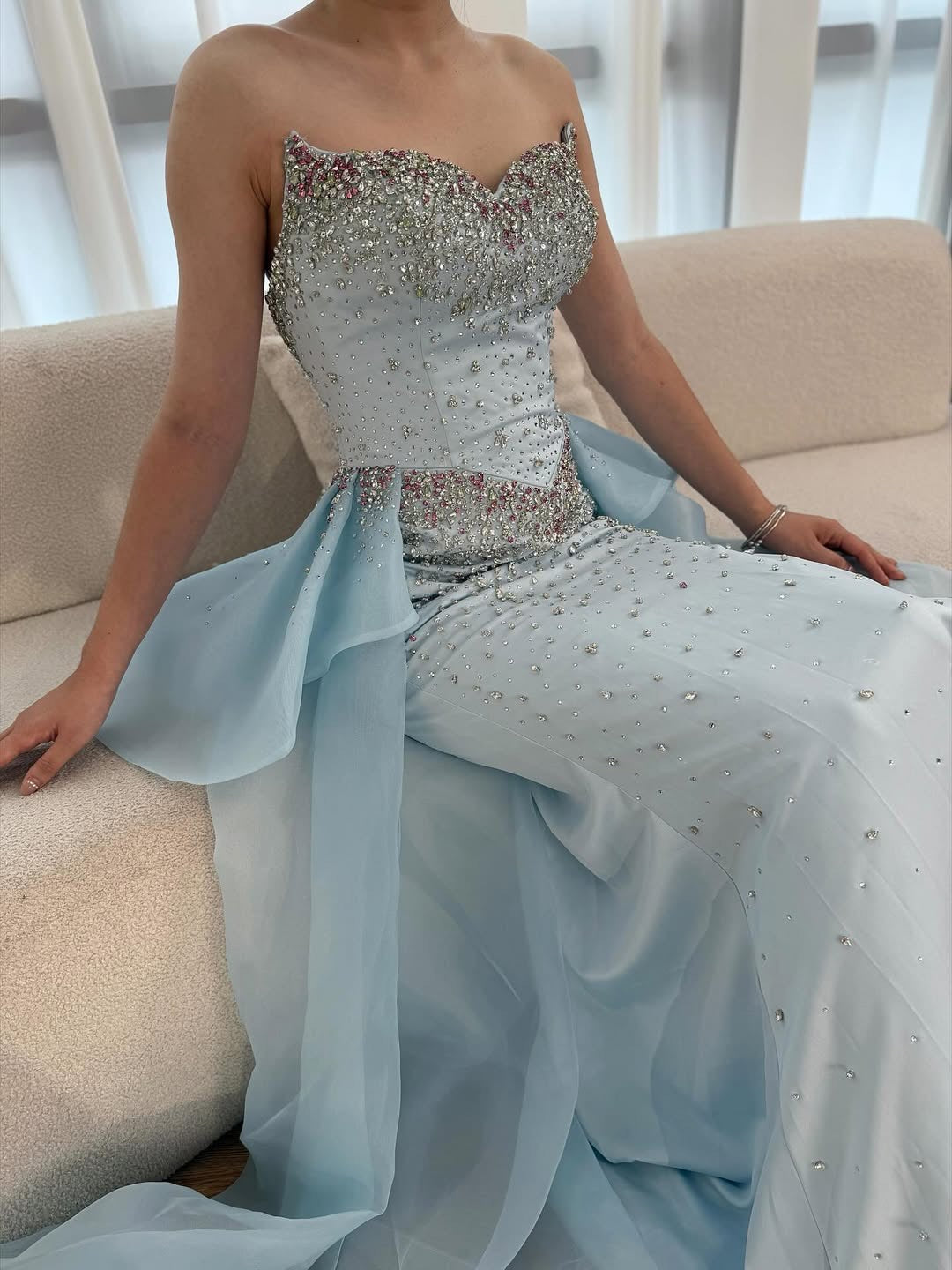 Akaber dress