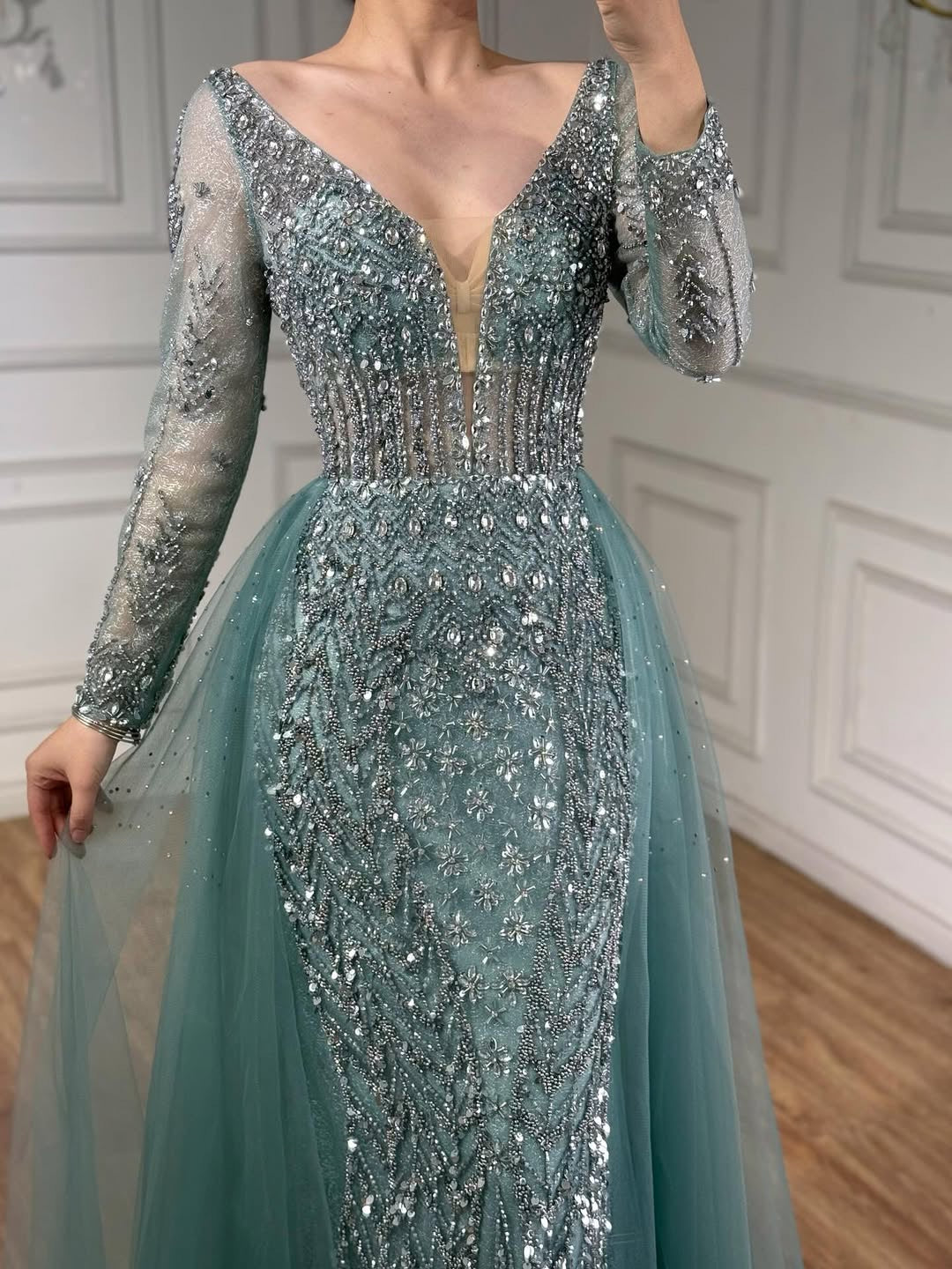 Akaber dress