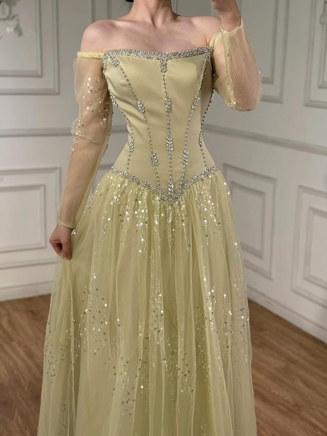 Akaber dress