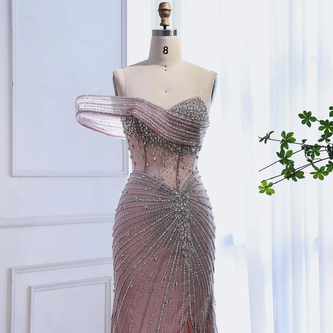 Akaber dress