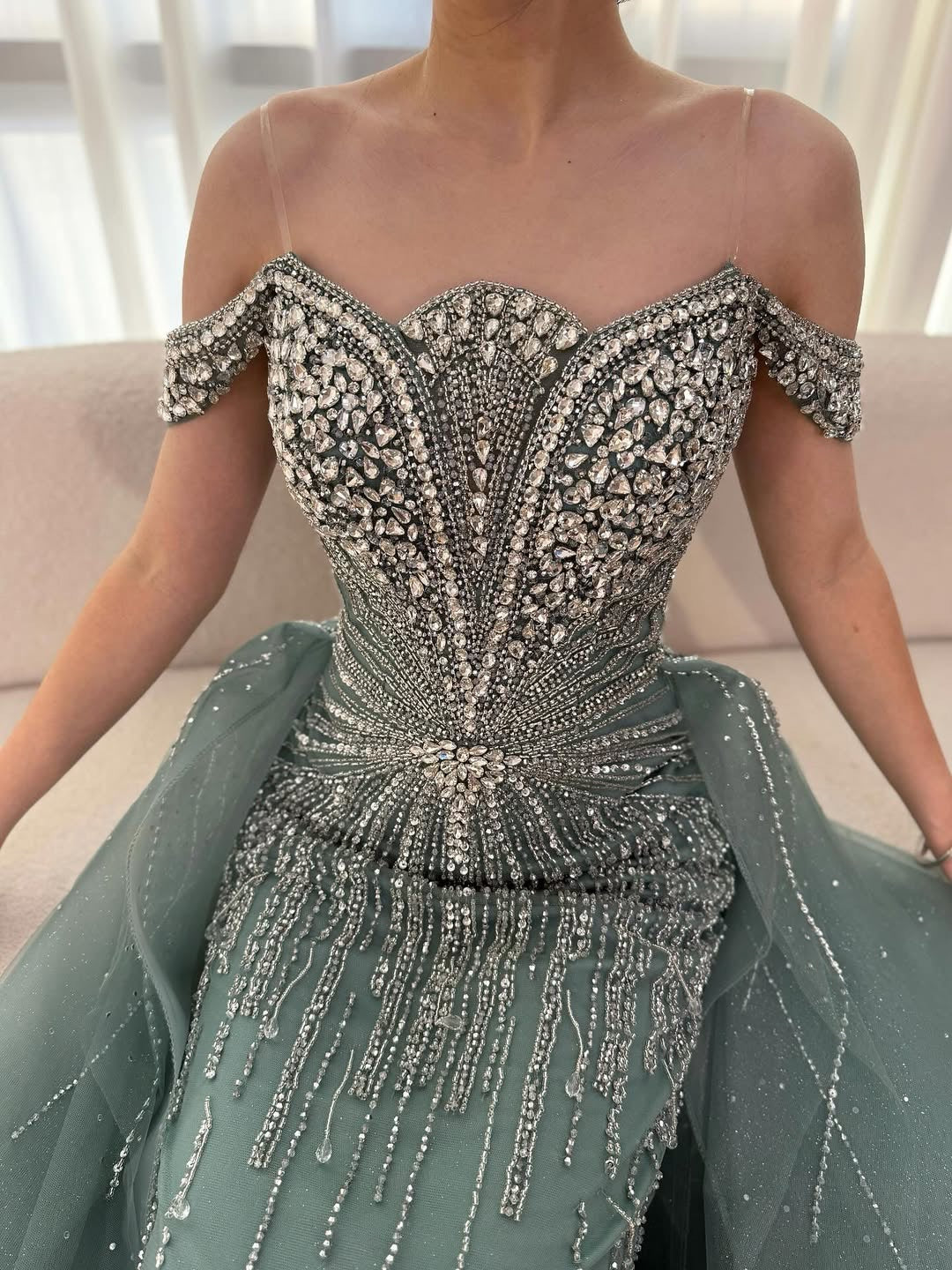 Akaber dress