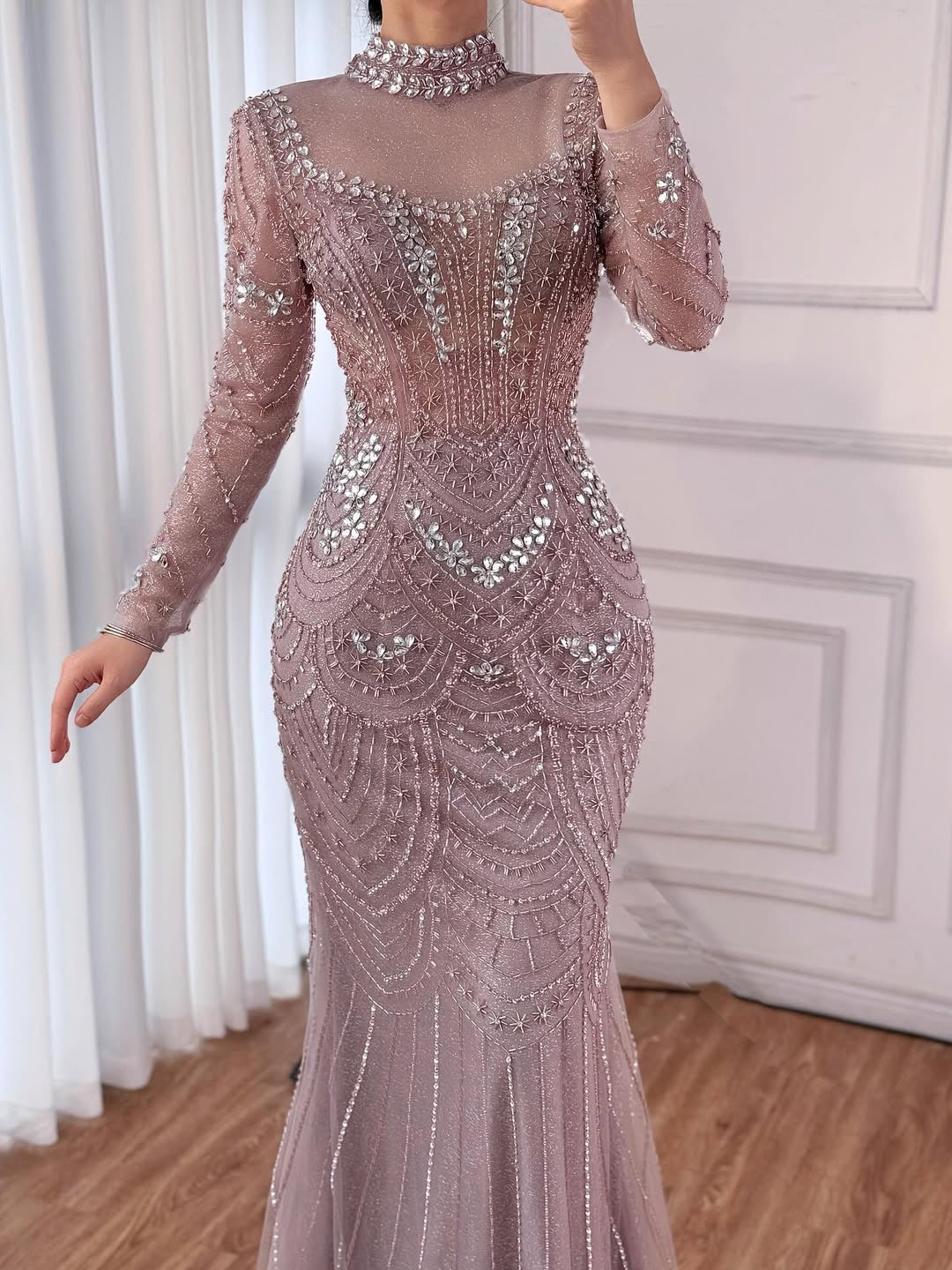Akaber dress